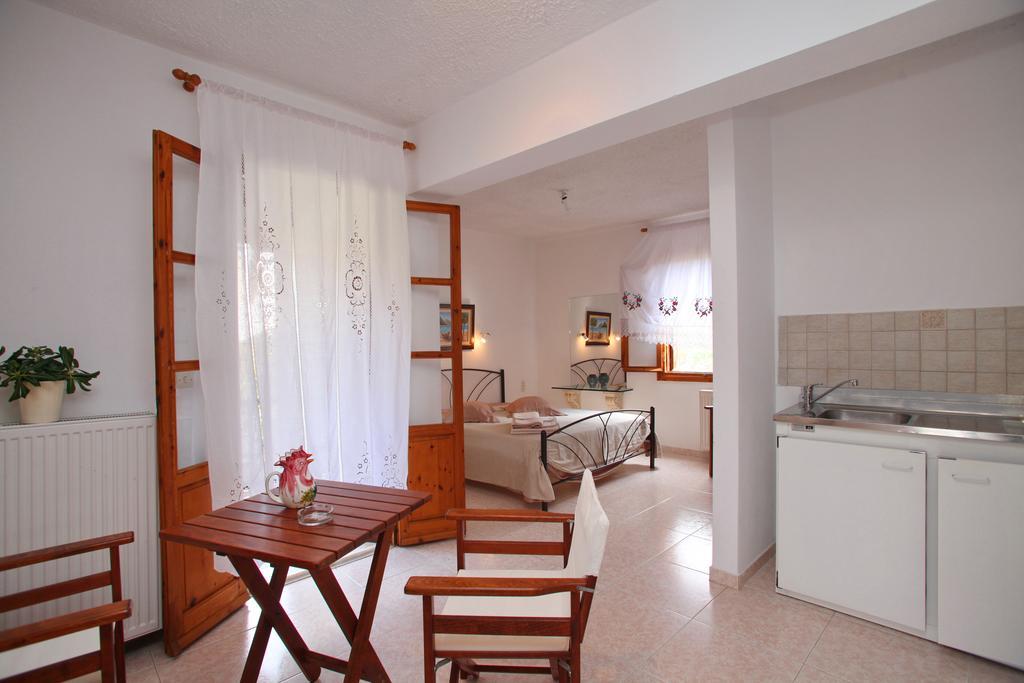 Marlitsis Apartments & Studios Skopelos Exterior foto
